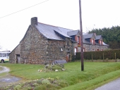 Alignement de maisons, la Cohiais (Pipriac)