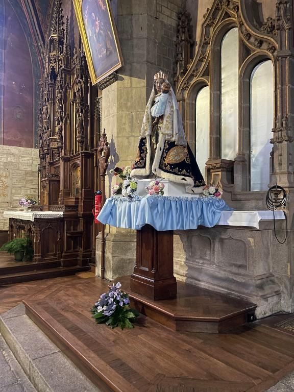 Statue couronnée : Vierge à l'Enfant, basilique Notre-Dame-de-La-Guerche (La Guerche-de-Bretagne)