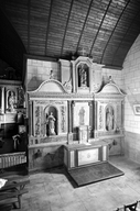 Autel, retable, tabernacle, gradin d'autel (autel secondaire, autel tombeau, retable architecturé à niche), dit de Joseph, église paroissiale Saint-Martin (Lassy)