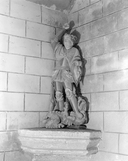 Statue (d'applique, petite nature) : saint Michel terrassant le dragon, chapelle Saint-Demet (Plozévet)