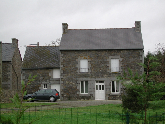 Ferme, actuellement maison, les Rousselais (Saint-Pierre-de-Plesguen fusionnée en Mesnil-Roc'h en 2019)