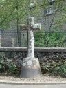 Croix de chemin, dite Croix aux Boeufs, rue de l'Egalité (Saint-Pierre-de-Plesguen fusionnée en Mesnil-Roc'h en 2019)