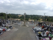 Cimetière, rue de la Mairie (Montreuil-le-Gast)