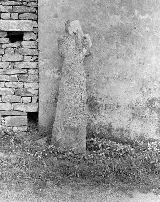 Croix monumentale, Lessunus (Plozévet)