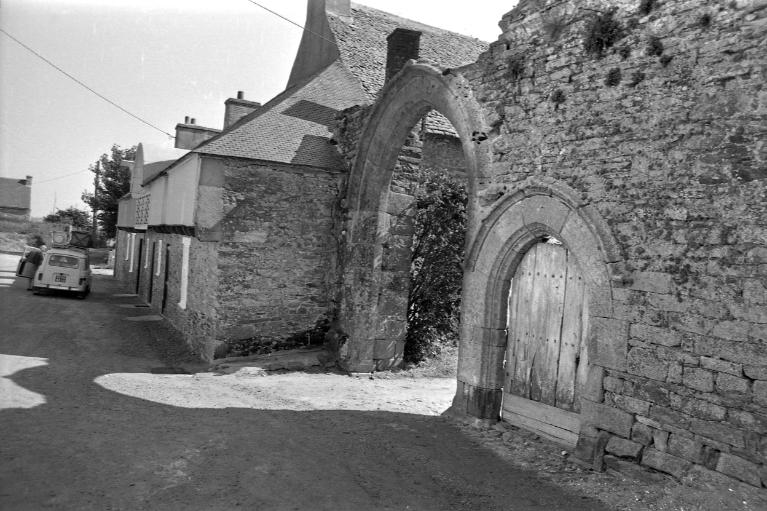 Demeure dite "Chapellenie Saint-Yves" (Minihy-Tréguier)
