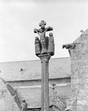 Calvaire édicule (calvaire extérieur), église paroissiale Saint-Ouen (Quéménéven)