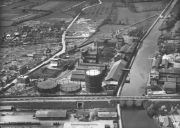 Usine à gaz dite Société Anonyme du Gaz de Rennes, puis Compagnie du Bourbonnais, actuellement EDF-GDF, 95 boulevard Voltaire (Rennes)