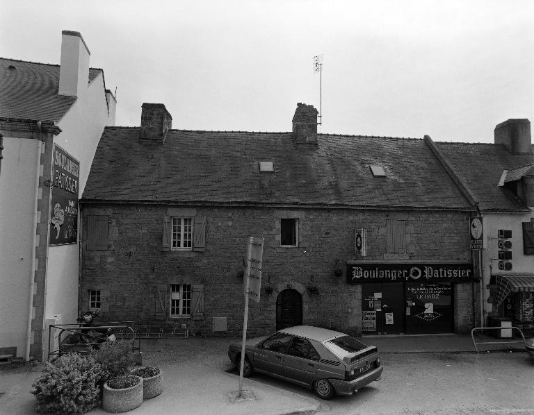 Maison, 3 place Polignac (Guidel)