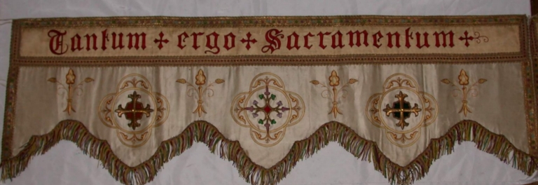 Garniture de dais de procession