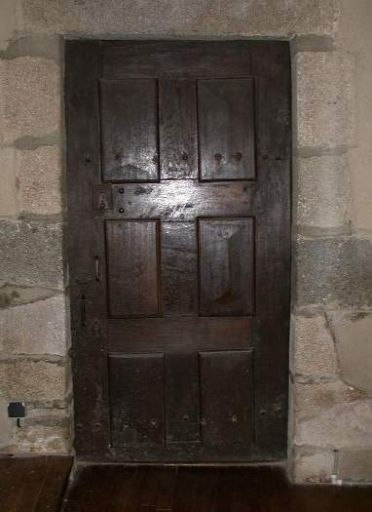 Vantail de la sacristie et sa clé