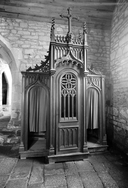 Confessionnal, style néo-gothique, église paroissiale Saint-Laurent (Maël-Pestivien)
