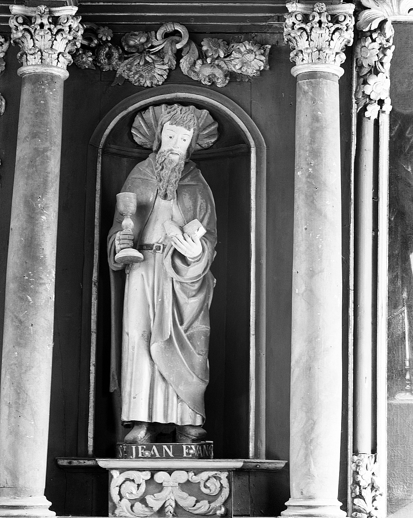 Statue (d'applique, petite nature) : saint Jean Evangéliste, église paroissiale Notre-Dame-de-Croas-Batz (Roscoff)