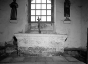 Autel, chapelle Saint-Gildas (Malguénac)
