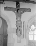 Statue (d'applique, grandeur nature) : Christ en croix, église paroissiale Saint-Cornély (Gourlizon)