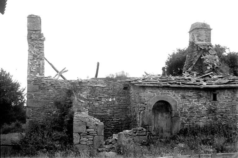 Ancienne ferme, Ruguellou (La Feuillée)