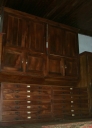Ensemble de meubles de sacristie : chasublier, 3 armoires de sacristie, 5 placards de sacristie, confessionnal