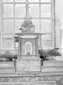 Autel, exposition, gradins d'autel (2) (maître-autel), église paroissiale Saint-Mélaine (Meslan)