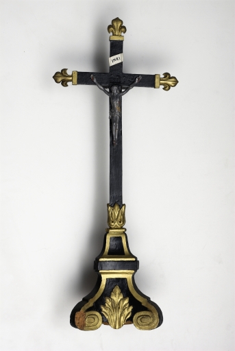 Croix d'autel