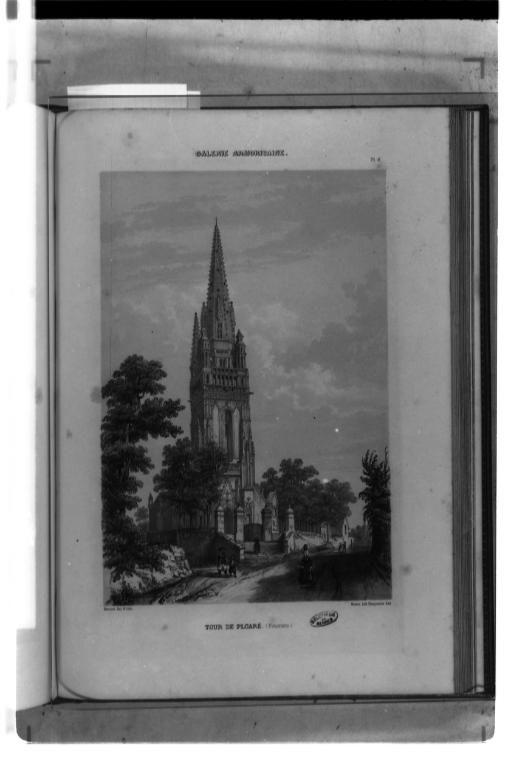 Eglise paroissiale Saint-Herlé, place Paul Stephan (Douarnenez)