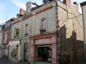 Immeuble à logements, 9-11 rue de Nantes (La Guerche-de-Bretagne)