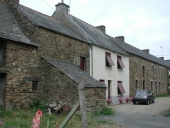 Alignement de maisons 2, Penlheur (Bains-sur-Oust)