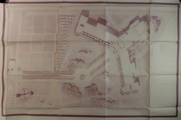 La chapelle du lycée Jean Guéhenno et sa décoration, 11 rue du Champ Rossignol (Fougères)