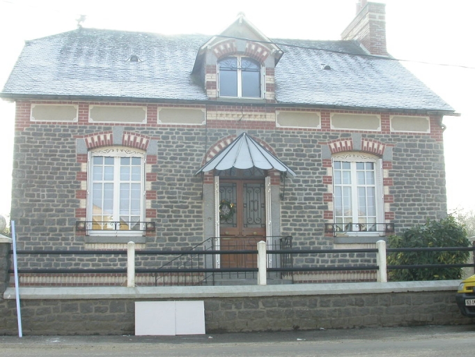 Maison, 1 rue du Vieux Moulin (Saint-Domineuc)