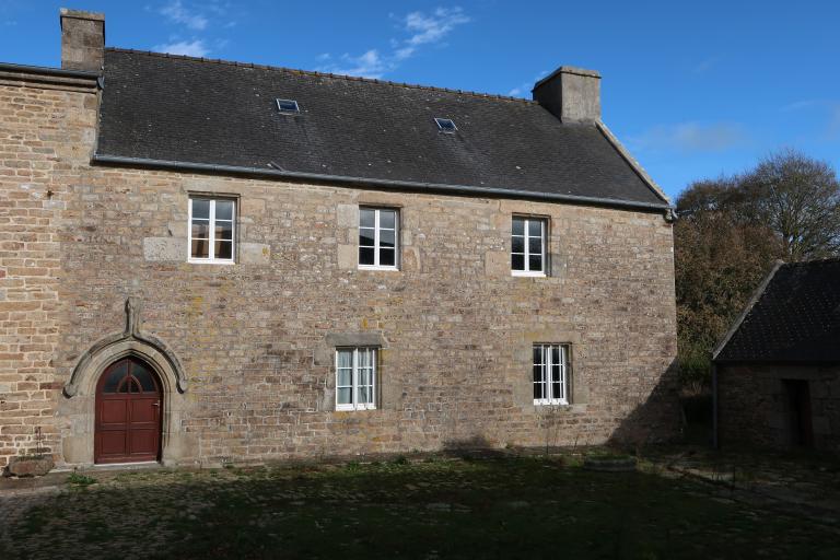 Manoir de Kerizaouen (Plourin)