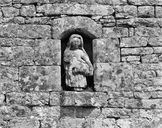 Groupe sculpté : Vierge de Pitié, chapelle Saint-Julien (Saint-Servant-sur-Oust)