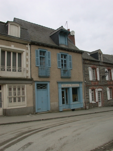 Maison, 8 rue d' Yaigne (Châteaugiron)