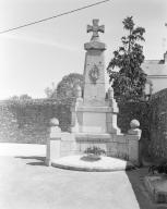 Monument aux morts de la guerre 1914-1918, cimetière (Caudan)