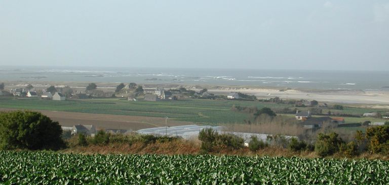 Station radar de Kerderné (Plounévez-Lochrist)