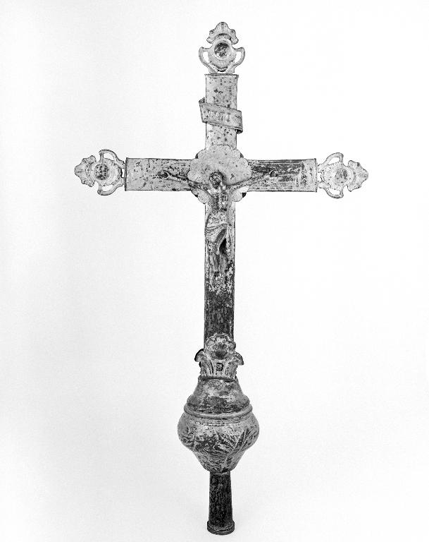 Croix de procession 2, église Saint-Pierre (Lanouée fusionnée en Forges de Lanouée en 2019)