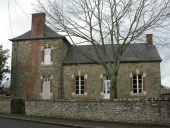 École publique, 2 rue Théodore Botrel (Servon-sur-Vilaine)