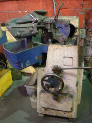Machine à meuler (touret à meuler)