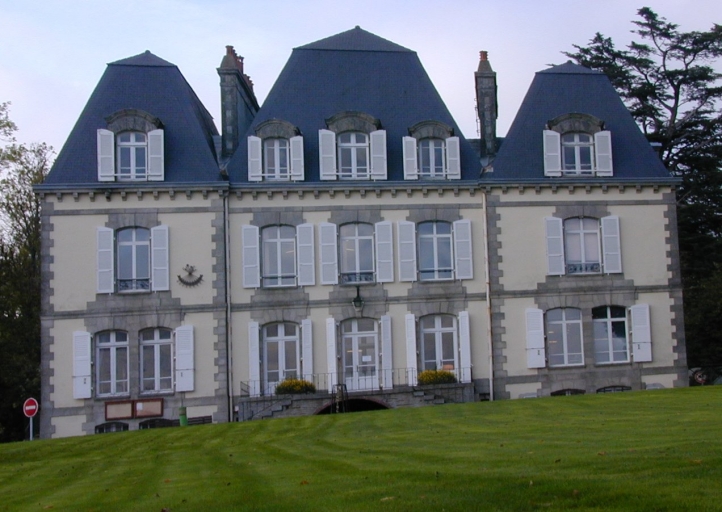 Hôtel de ville, rue de Pont-Aven (Quimperlé)