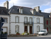 Maison, 6, 7 place du Marché (Melrand)