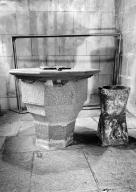 Fonts baptismaux, église paroissiale Saint-Nicaise (Saint-Nic)