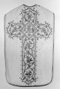 Ornement blanc 2 : chasuble et étole
