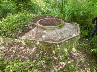 Bunker - poste d'observation et de tir dit Tobruk-Stand Est, accolé au bunker - abri de type 502, extrémité Est de la pointe, Domaine de la Tour de Cesson, rue de la Tour (Saint-Brieuc)
