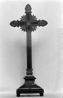 Croix-reliquaire, église paroissiale Notre-Dame-de-l'Assomption (Teillay)