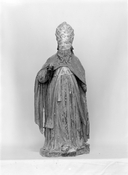 Statue (2, statuette) : saint Cornély, saint Jean l'Evangéliste, chapelle Sainte-Barbe (Le Faouët)