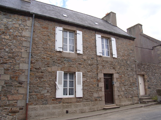 Maison, 36 rue Saint-Gonéry (Plougrescant)