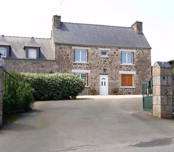 Maison, 1 rue des Cyprès (Plouguiel)