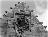 Haut-relief (2), église paroissiale Notre-Dame (Bulat-Pestivien)
