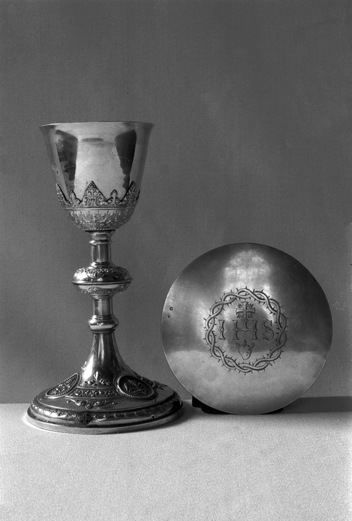 Calice, patène (7), église Notre-Dame de la Tronchaye (Rochefort-en-Terre)