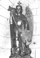 Statue (petite nature, d'applique) : saint Michel terrassant le dragon, église paroissiale Saint-Pierre-Saint-Paul (Lignol)