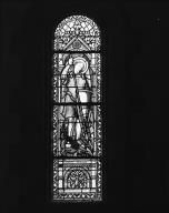 10 verrières à personnages ou décoratives : saint Michel, saint Louis (baies 1 à 10), chapelle Saint-Michel (Guidel)