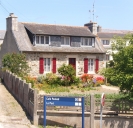 Maison, rue du Centre, la Roche-Jaune (Plouguiel)