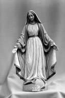 Statue (statuette) : Immaculée Conception, chapelle Saint Bonaventure (Plounévez-Quintin)